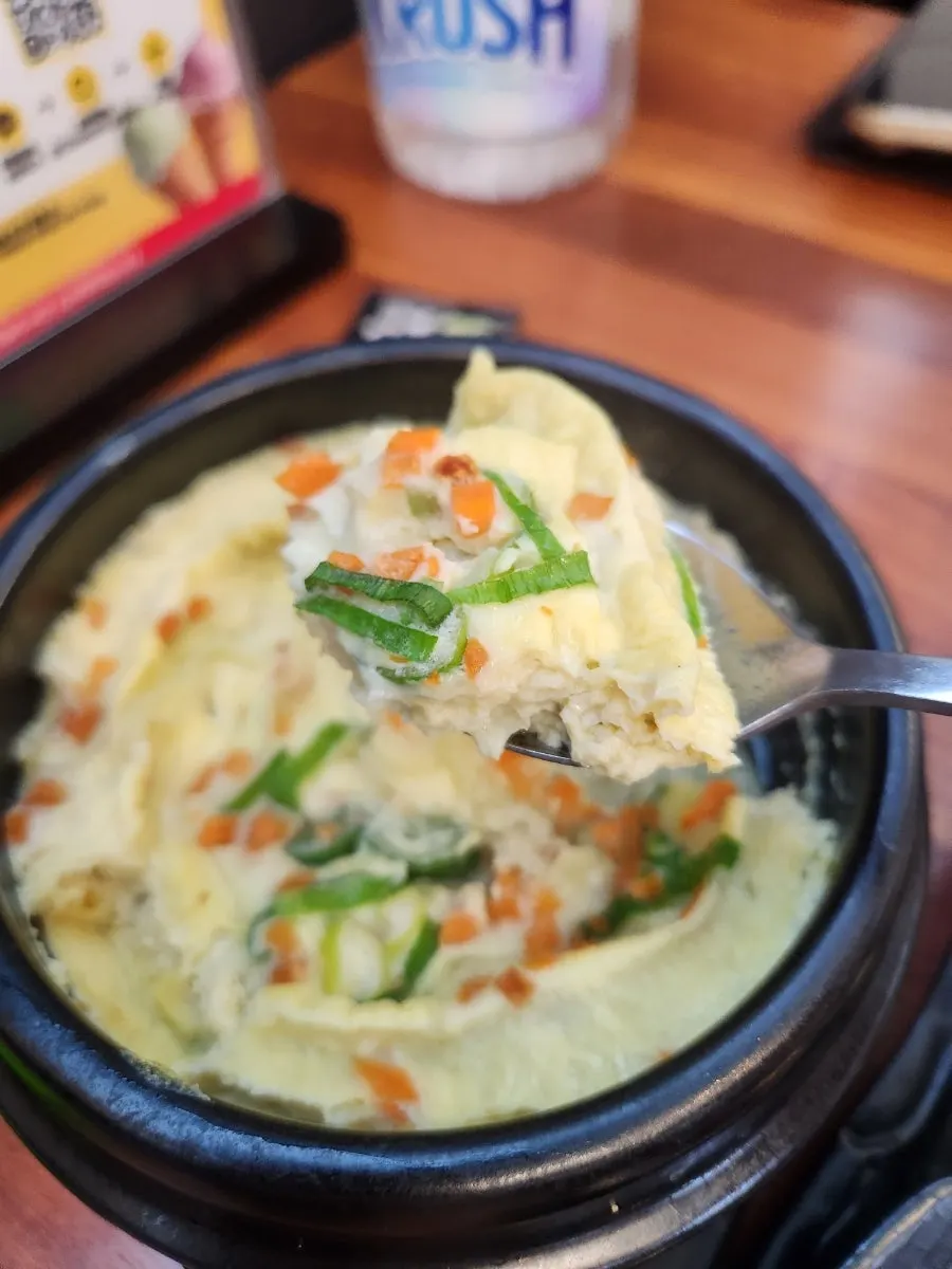 매운맛을 달래는 부드러운 달걀찜