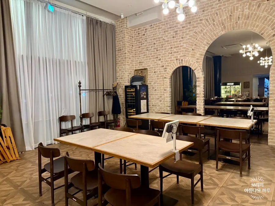 Dimly lit interior of Bueokgan Sangmu Branch