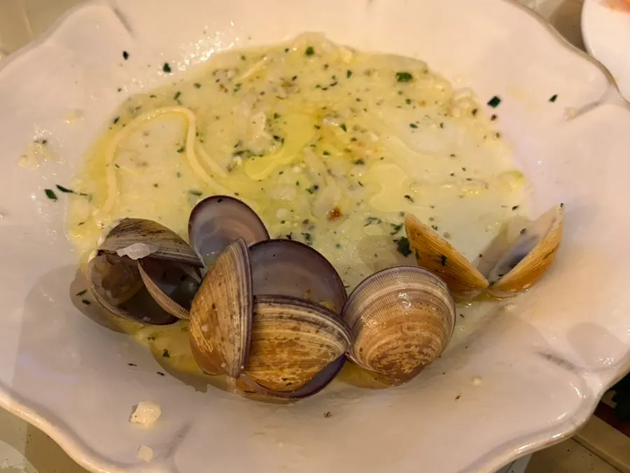Classic vongole with Manila clams and hamaguri clams