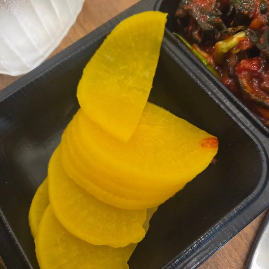 중식당 기본 곁들임 음식 구성