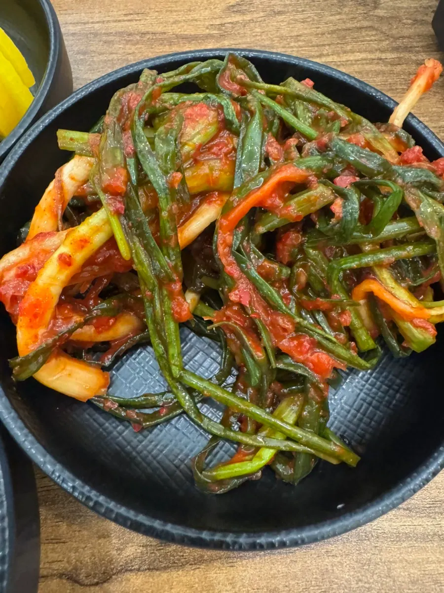 파김치와 옥수수 콘 반찬