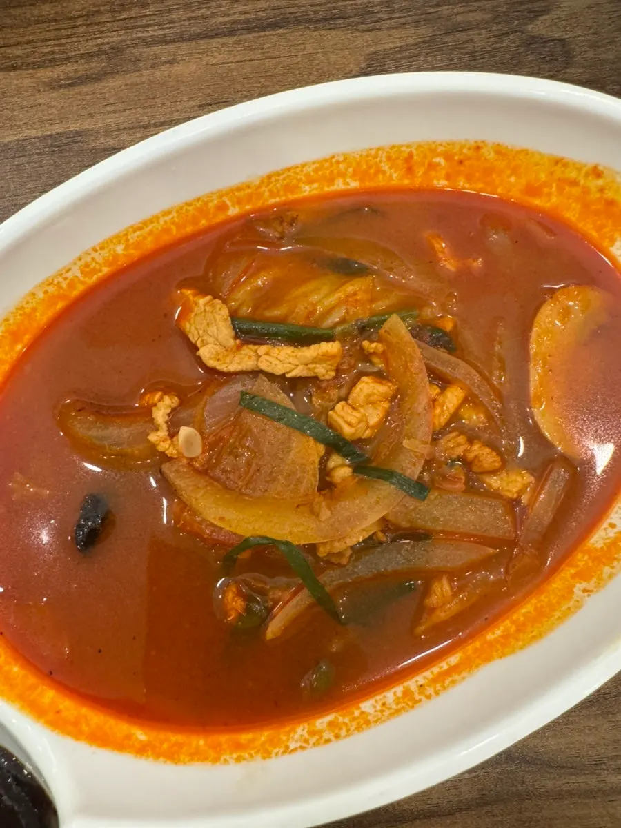 짜장면과 함께 먹는 파김치