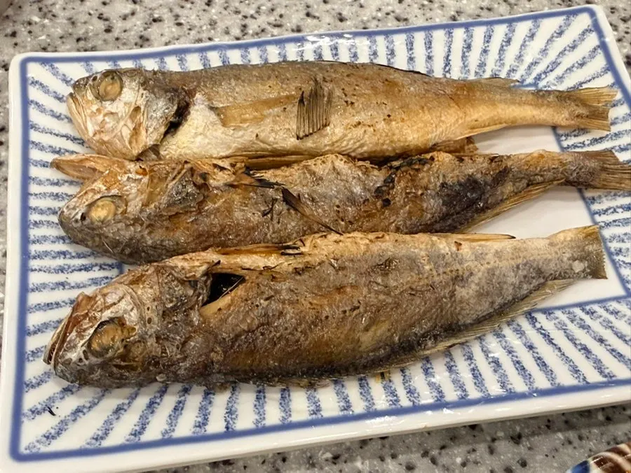 빨갛게 양념한 한우 암소 육회