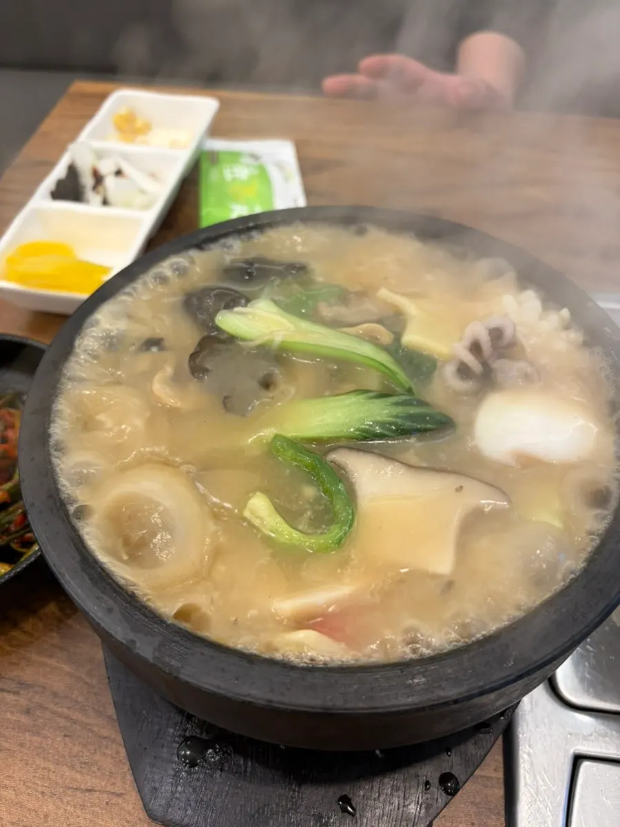 Sweet jjajangmyeon and tangsuyuk