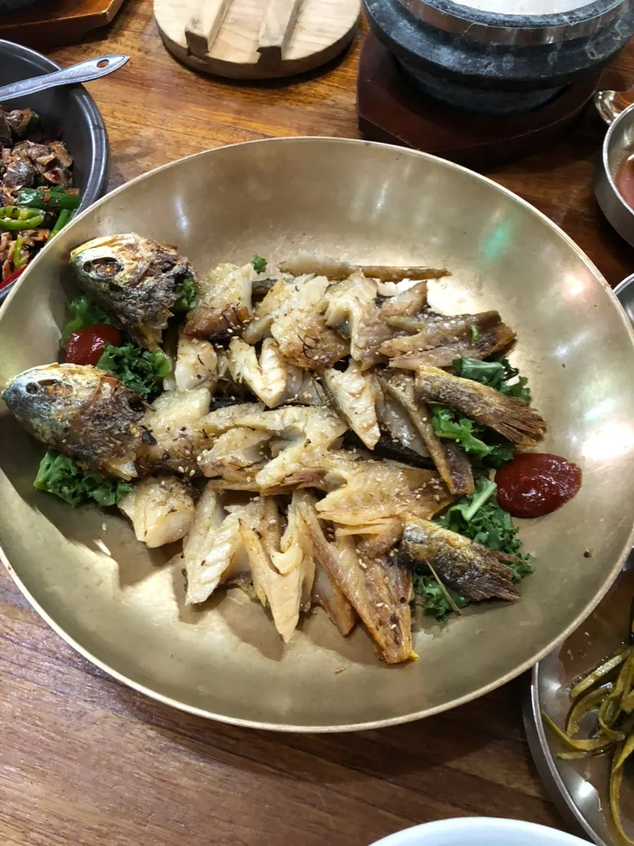 잘 말려 조리한 봄설 보리굴비 한 마리
