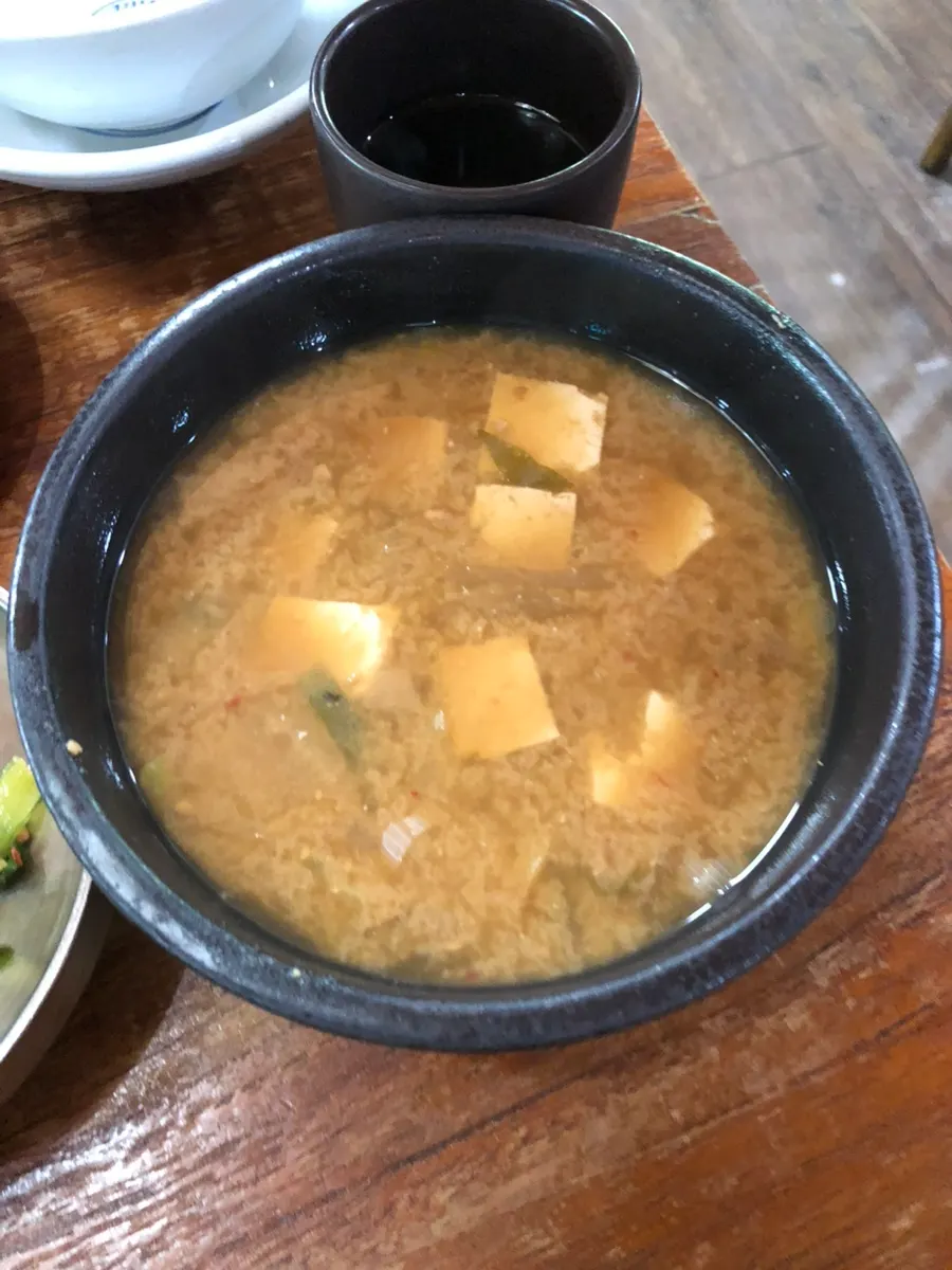 굴비를 적셔 먹는 용도로 나온 녹차