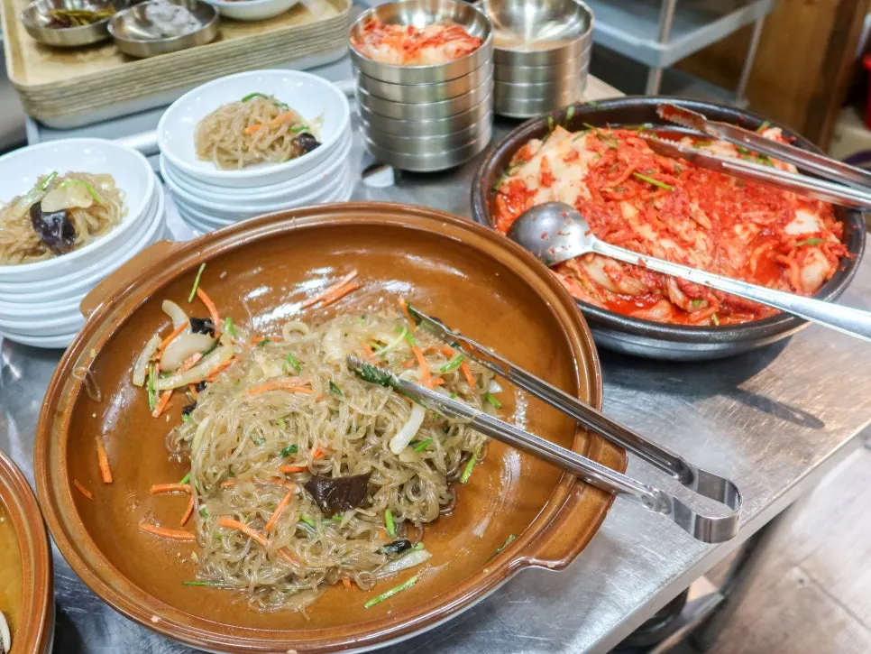 Barley rice and side dishes arranged at the self-bar