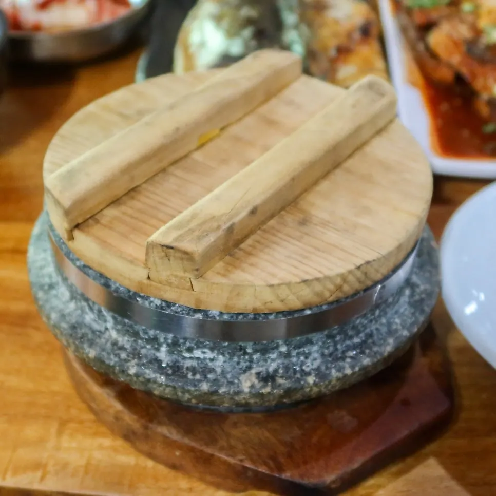 Close-up of Bomseol's shiitake sweet-and-sour
