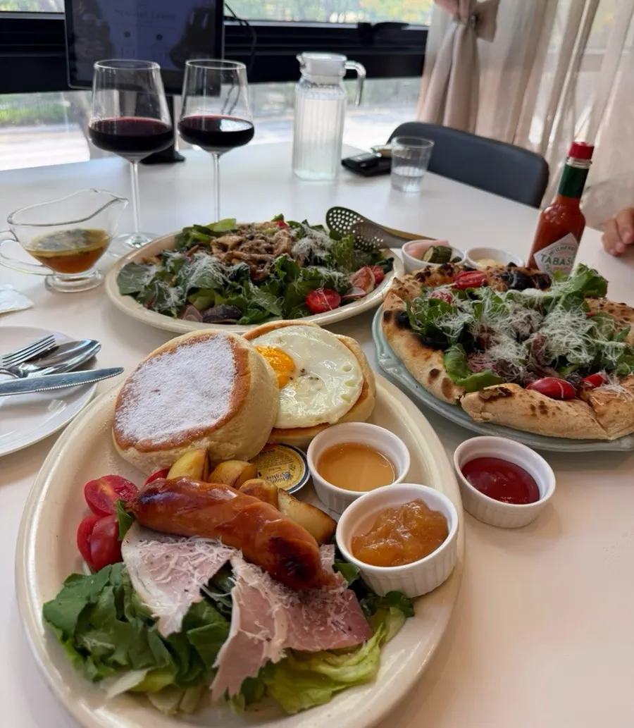 Brunch spread set out on the window-side table