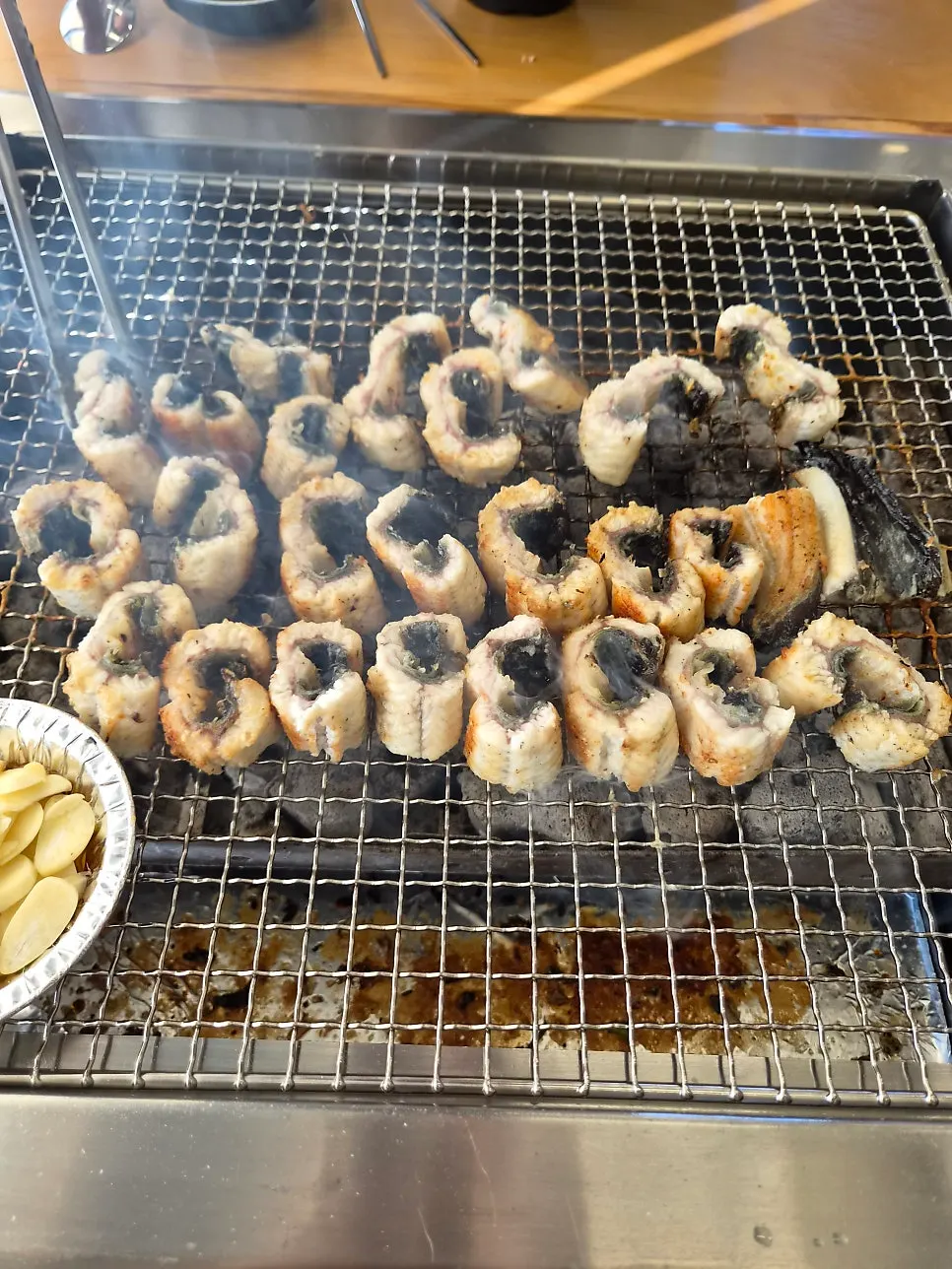 香ばしく焼き上がったうなぎ
