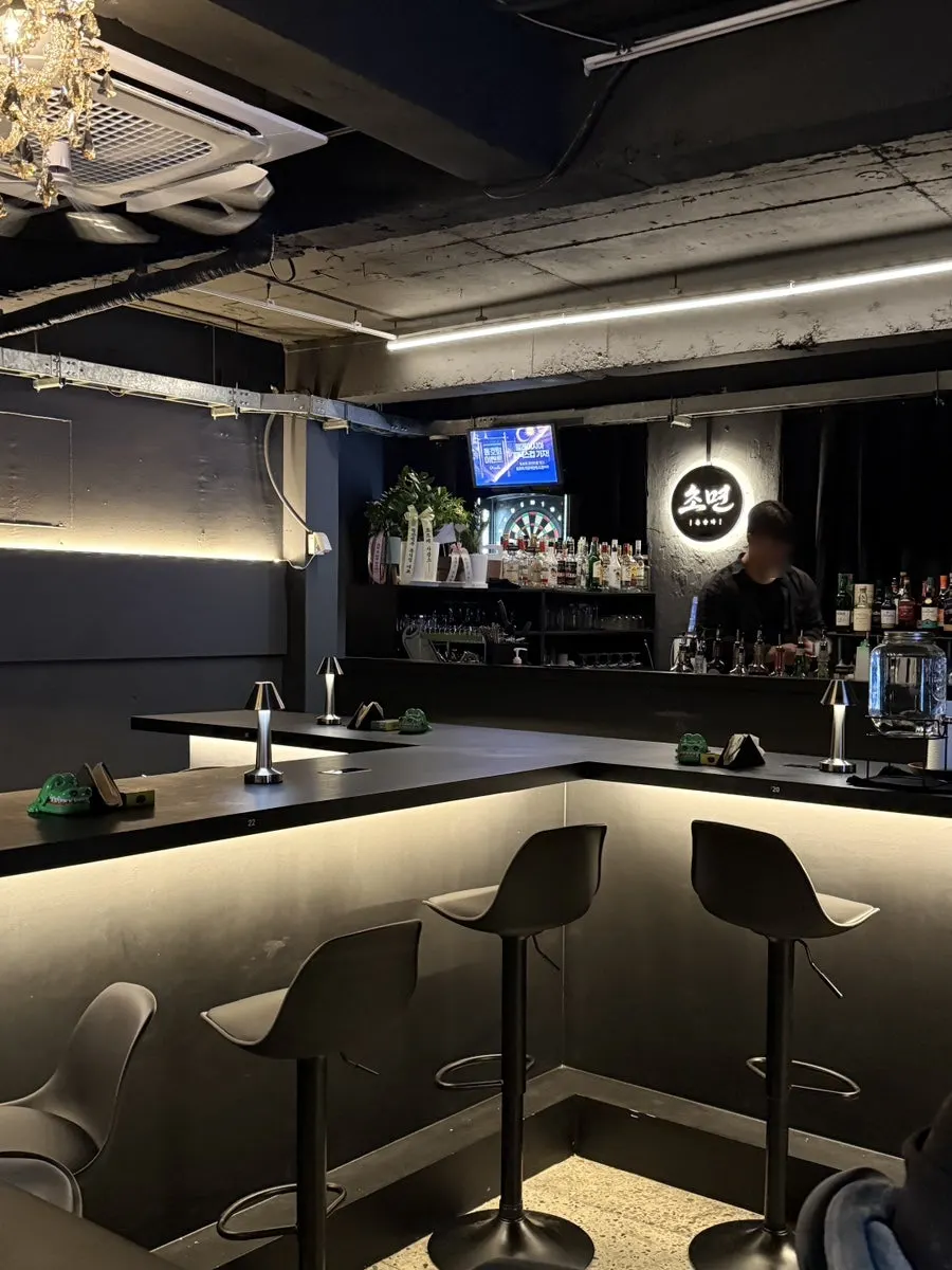 Cozy corner inside Chomyeon solo-drinking bar