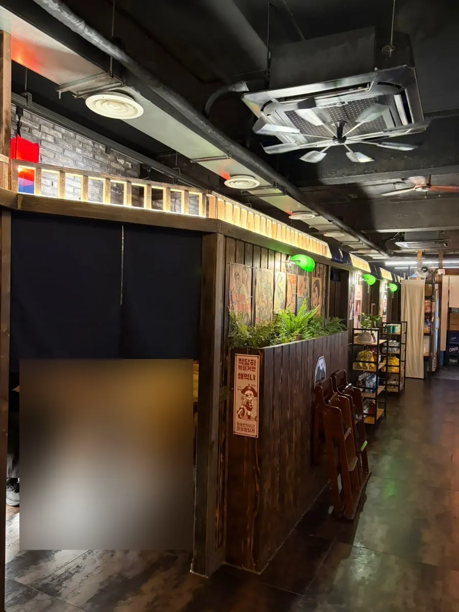 Interior and private room space at Ju Myeongdang