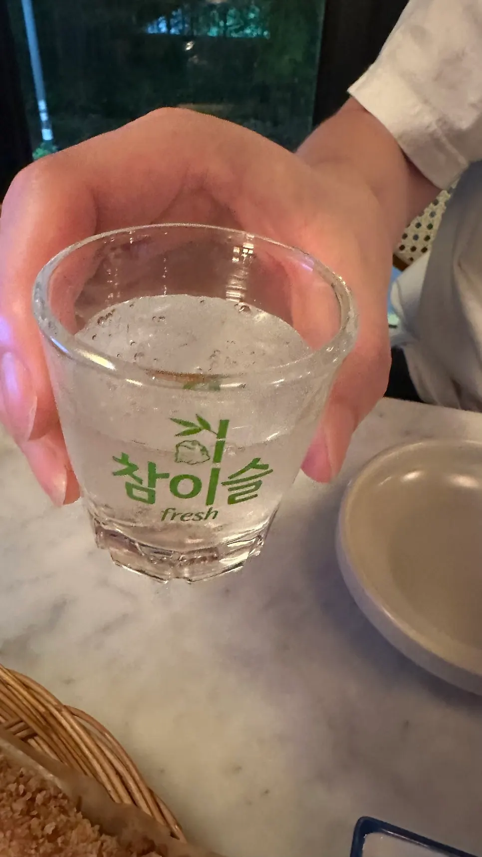 Drinks with lightly iced soju