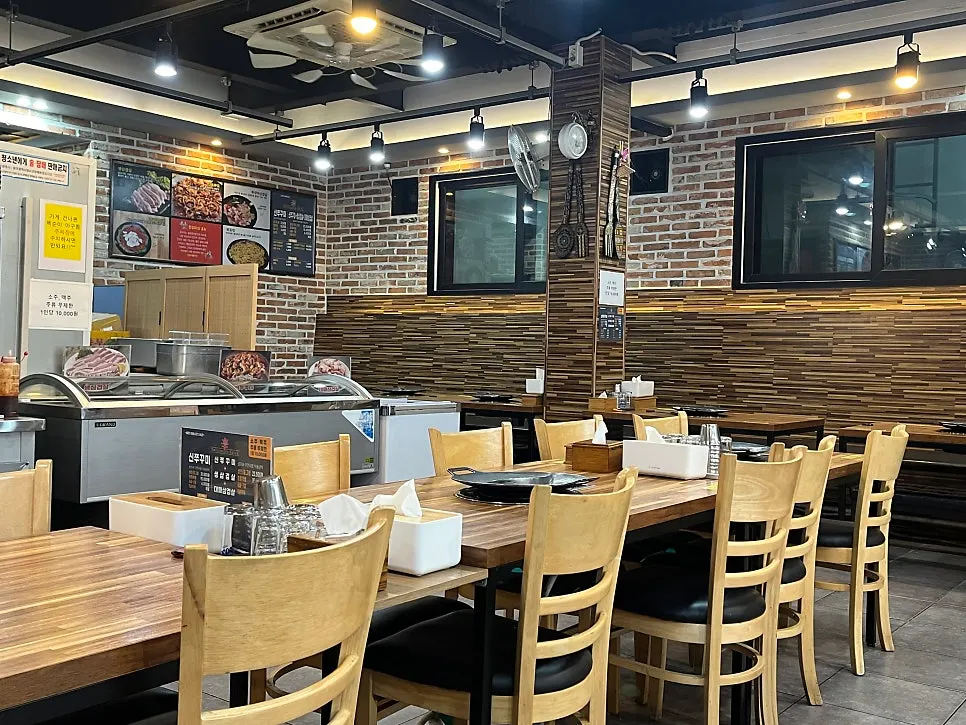 Interior view with the self-serve corner visible