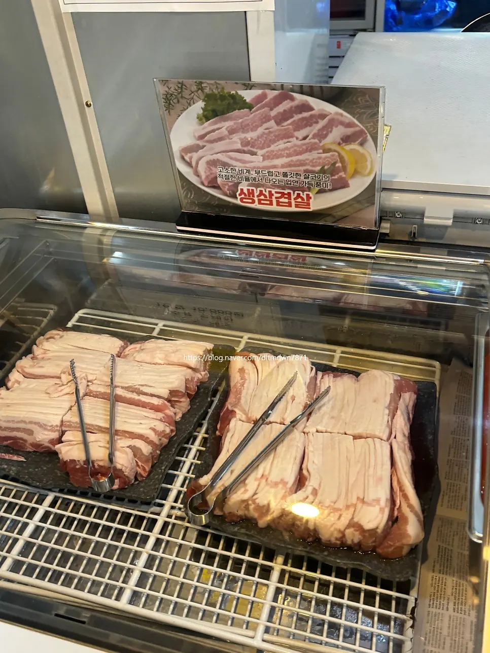 통통한 쭈꾸미가 가득한 셀프바 통