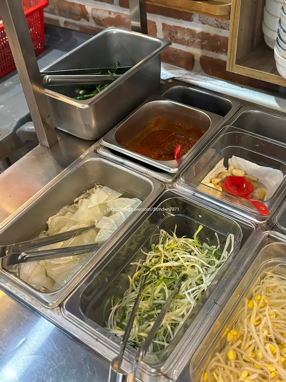 신쭈꾸미 두암점 생삼겹살 코너