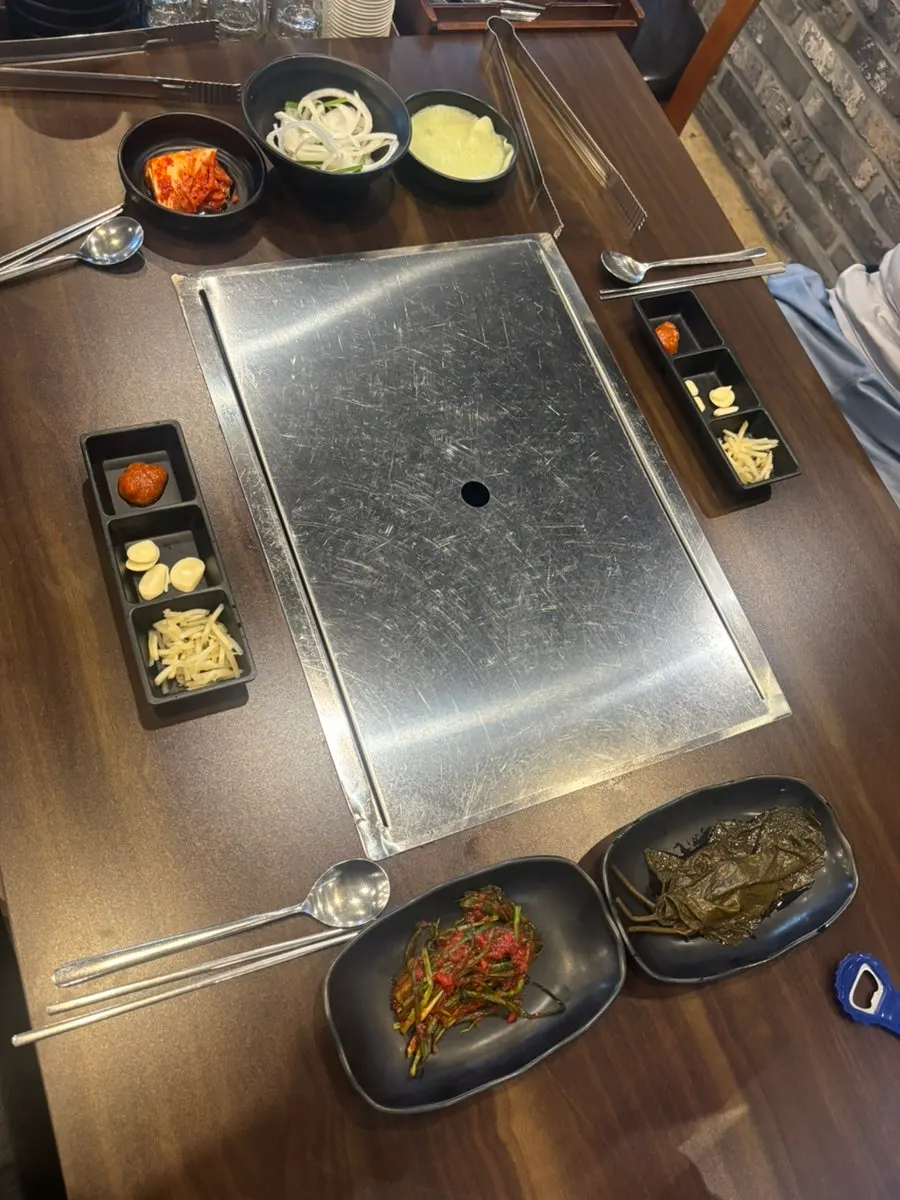 Eel ordered for three people