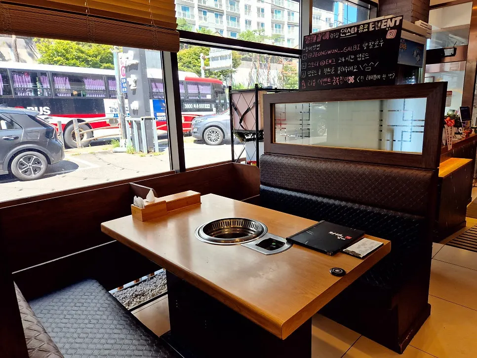Seating area inside Jeongwon Galbi