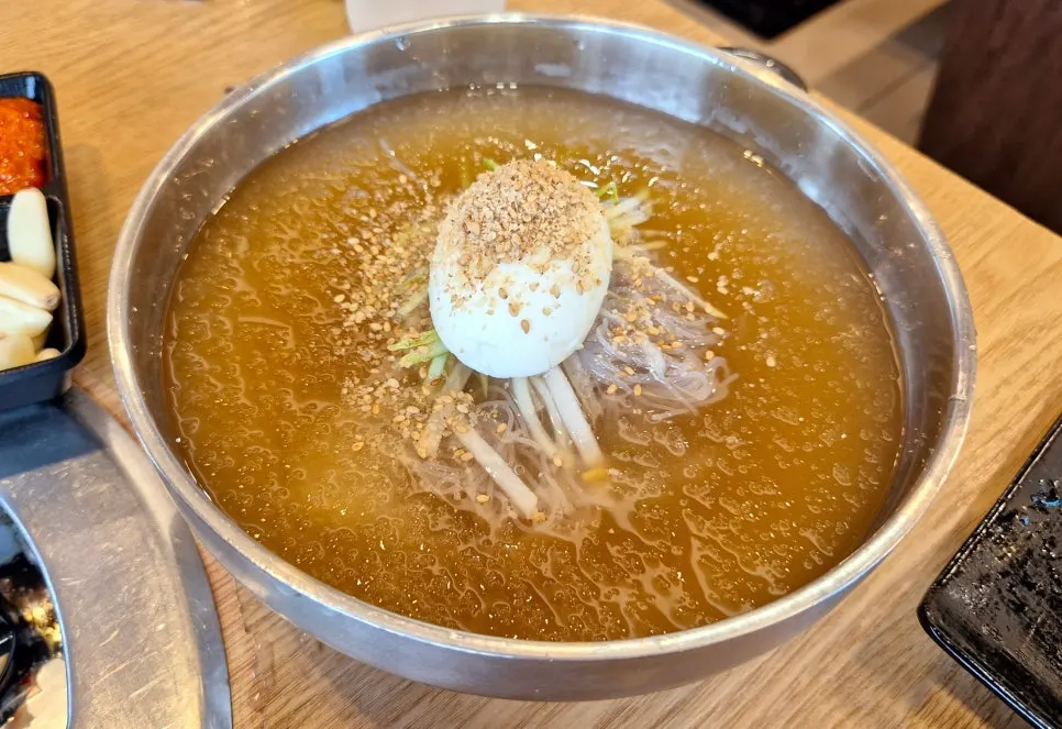 Mul naengmyeon shared after the ribs