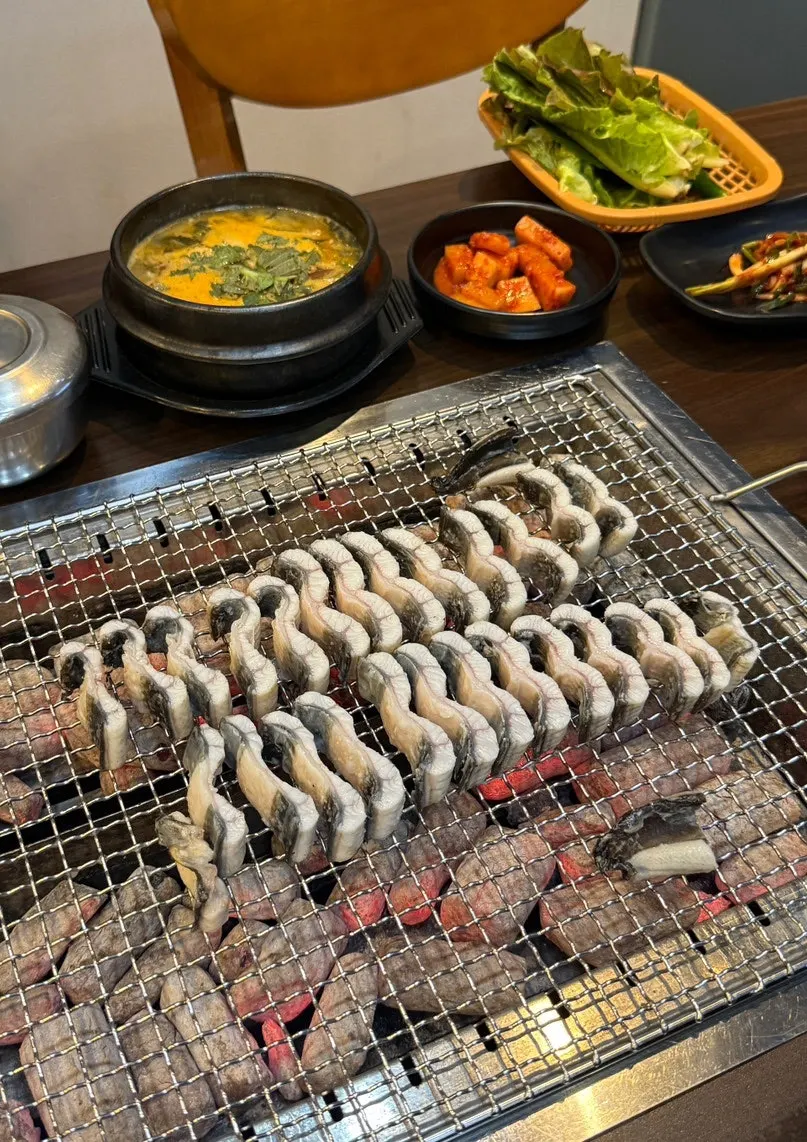 A generous order of freshwater eel