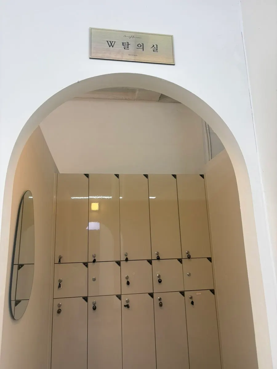 Interior design of Eco Revi Hair & Spa Gwangju Hanam Branch