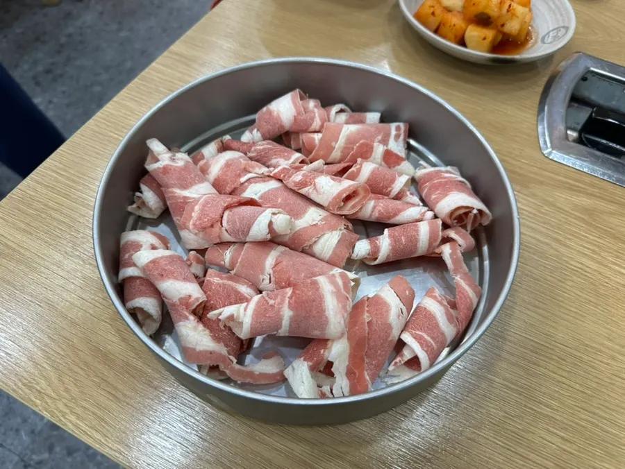 Shabu-shabu ingredients for Usin jeongol