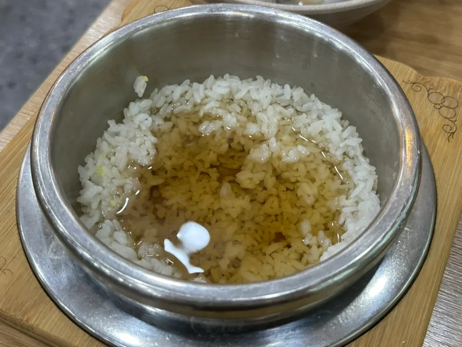Tender galbitang ribs