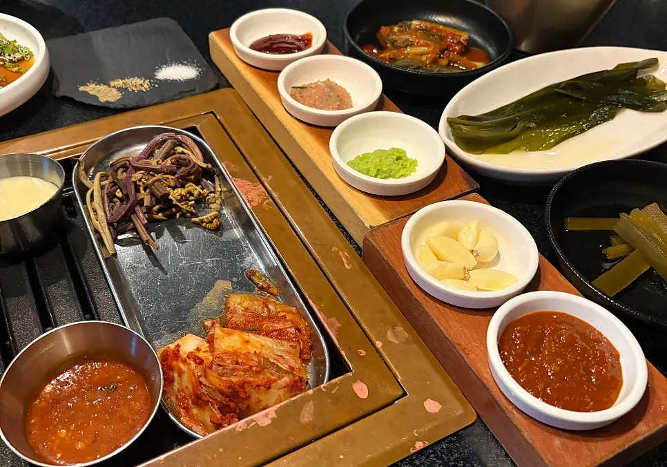고기와 함께 먹는 소스 구성