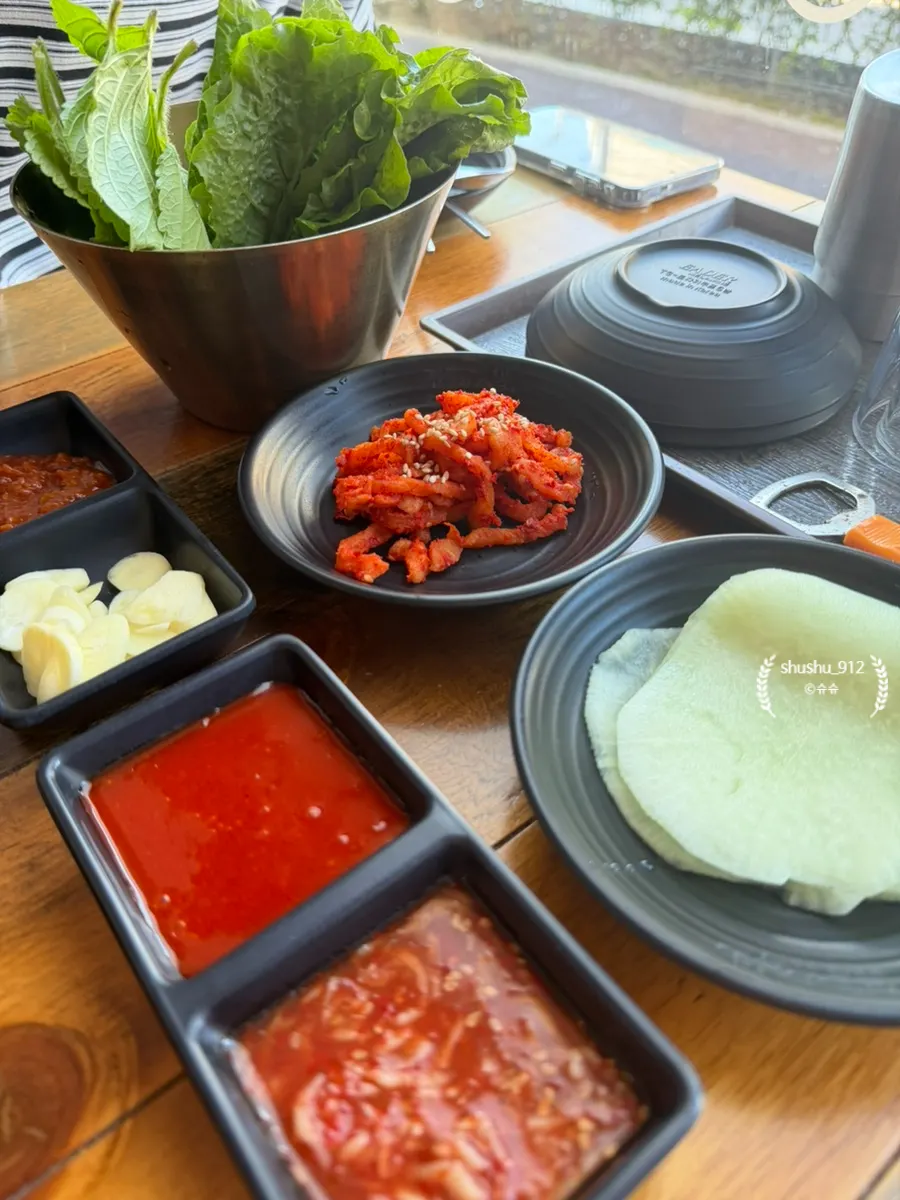 Cabbage salad with black sesame dressing