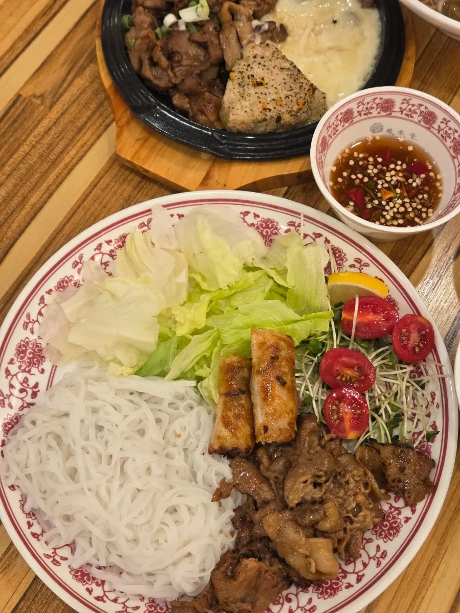 Grilled-aroma soy-marinated bulgogi with rice