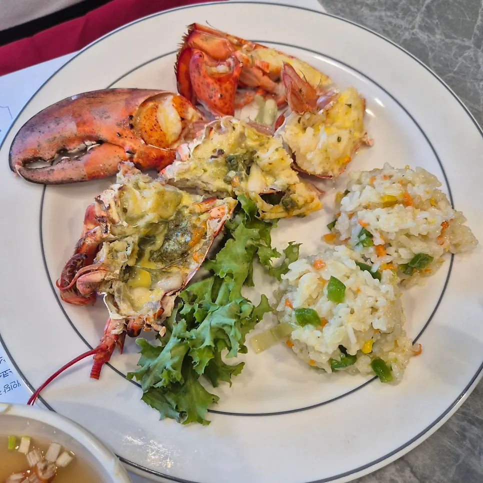 丰富多样的套餐摆盘