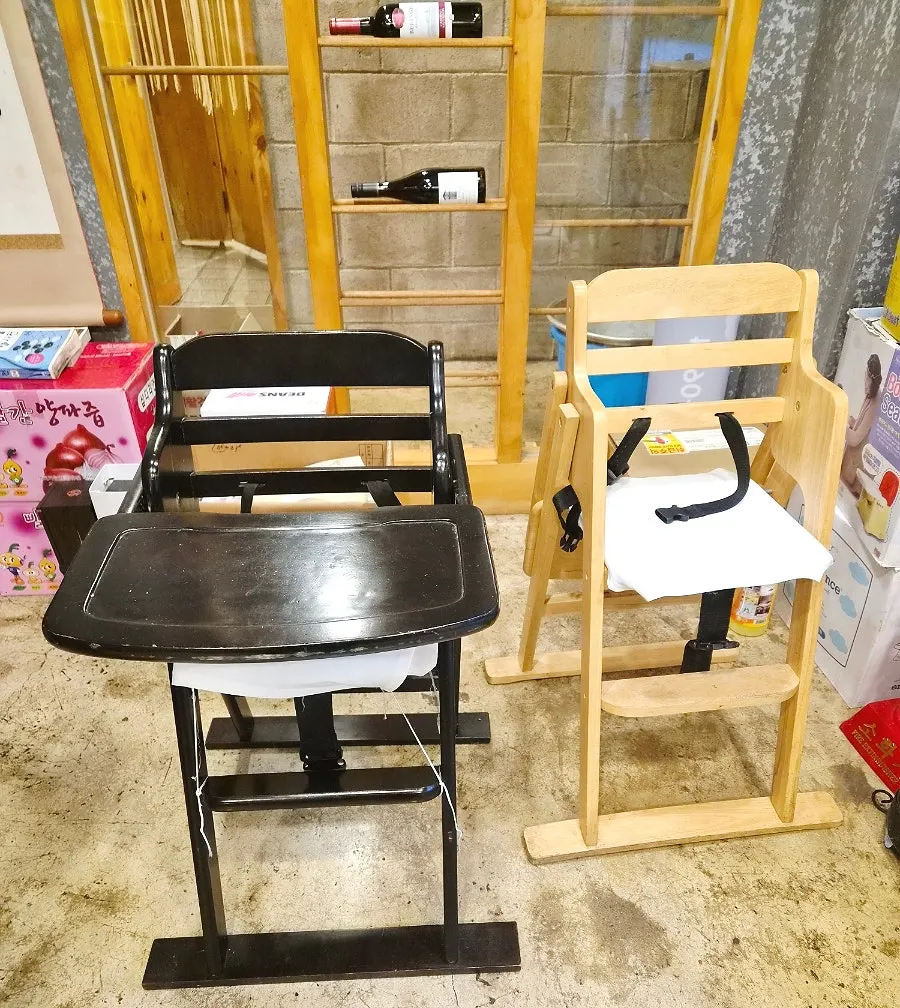 모임 식사를 위한 룸 공간