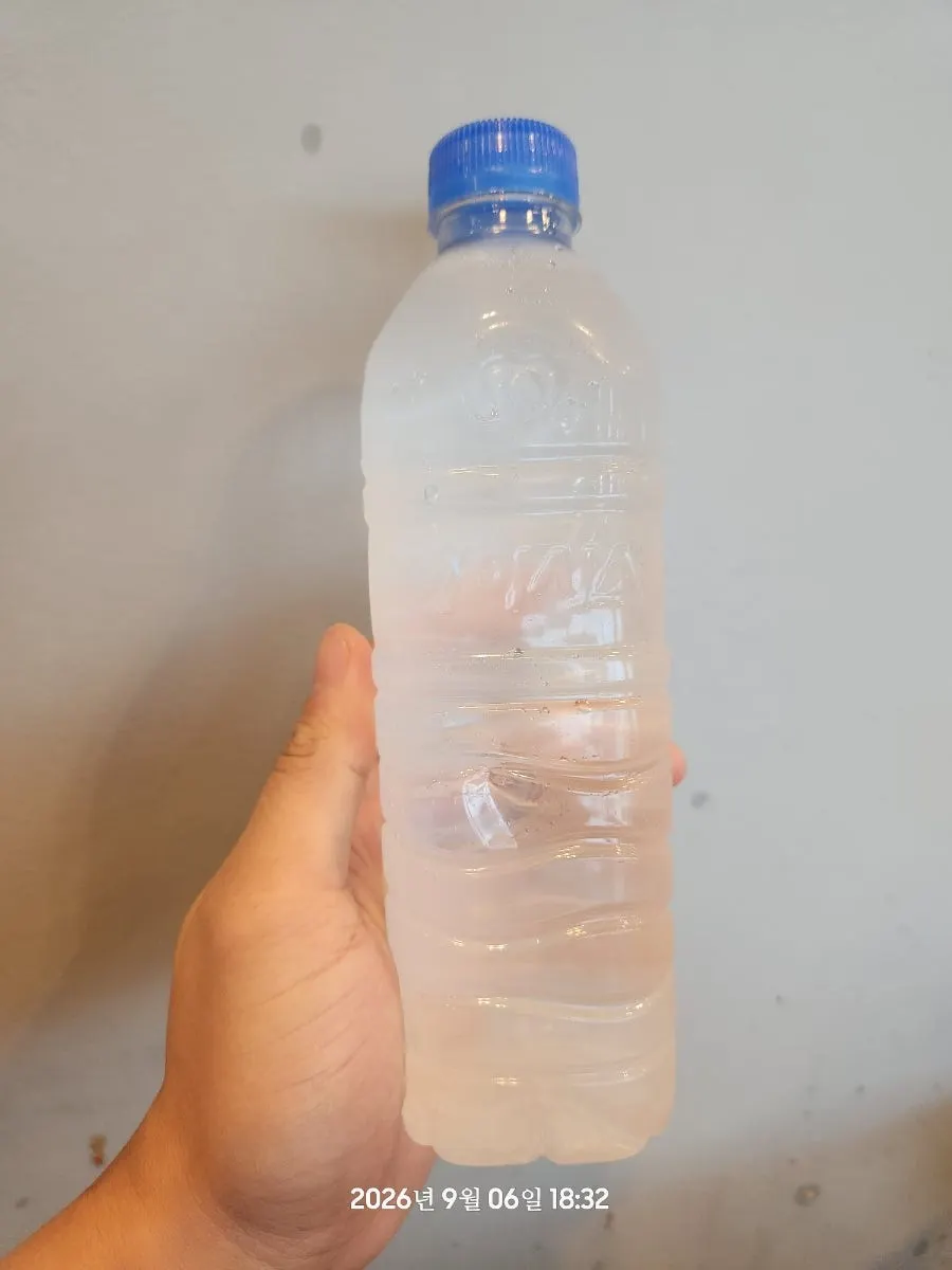 Bottled water served at Yuil Jangeo