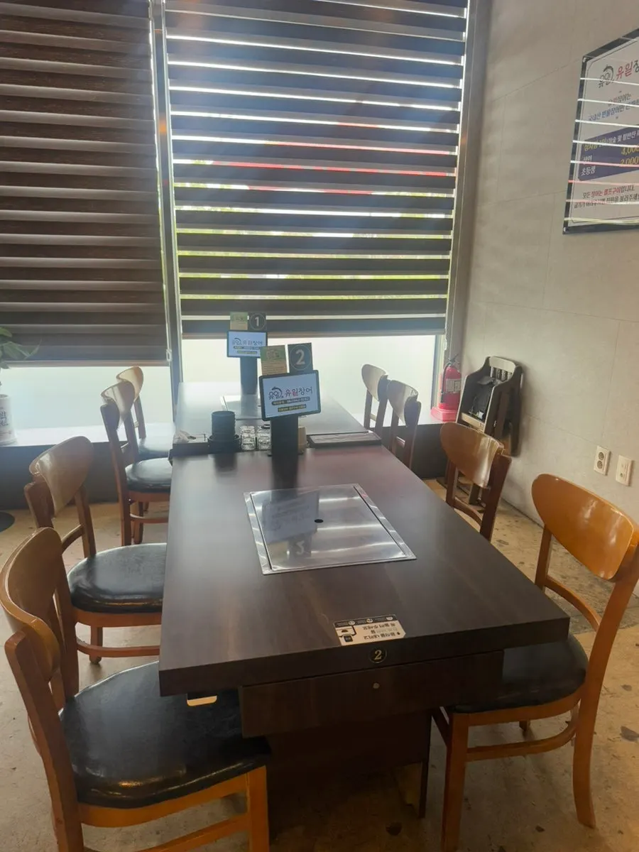 Private room seating good for bringing elders