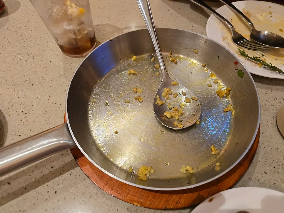Paella pan cleaned completely empty