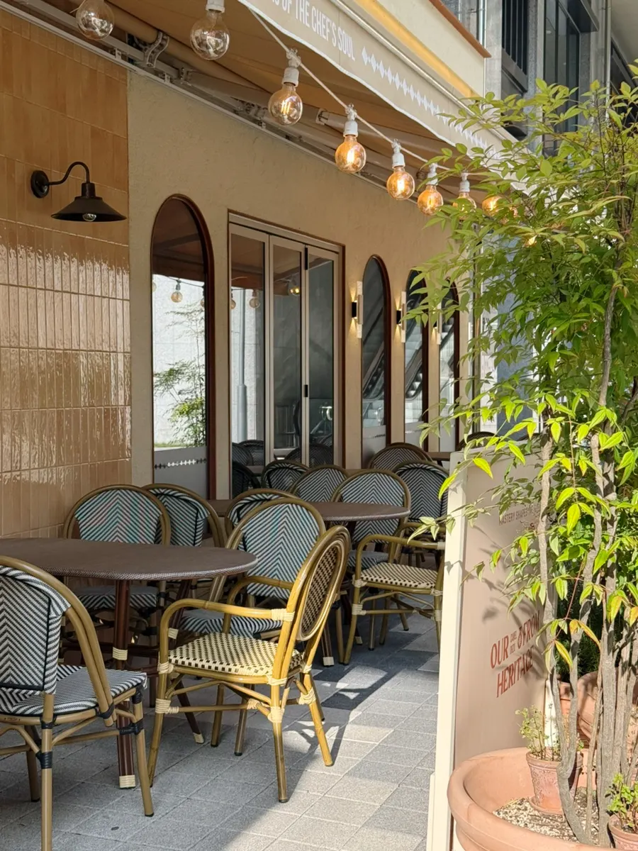 Camel Orzo's terrace seating with an Italian atmosphere