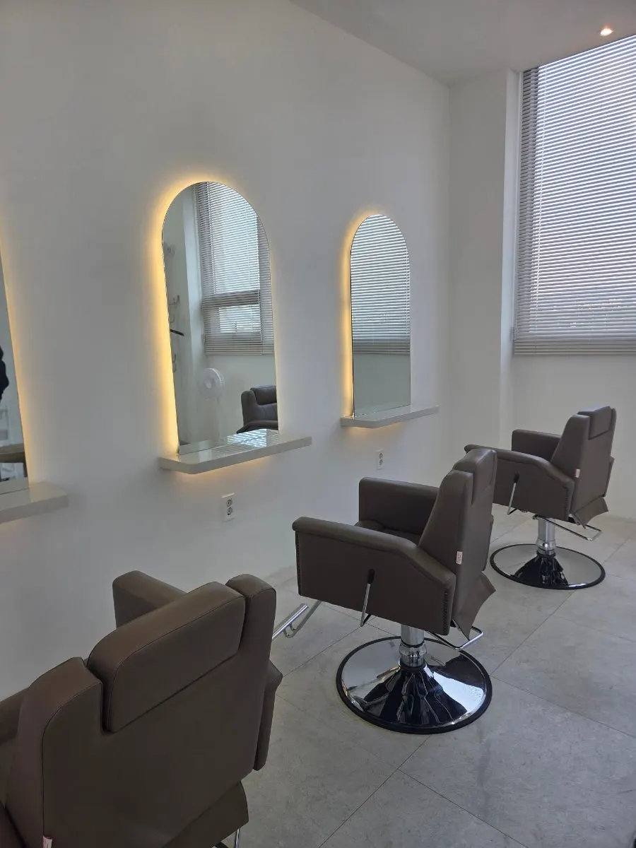 Private individual treatment room