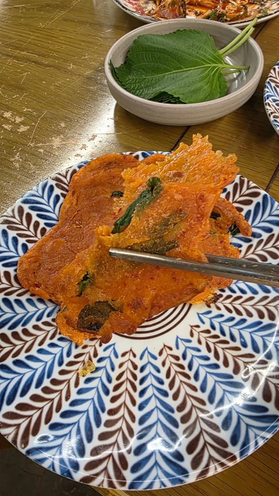 Grilled yellow croaker and kimchi pancake in the set spread