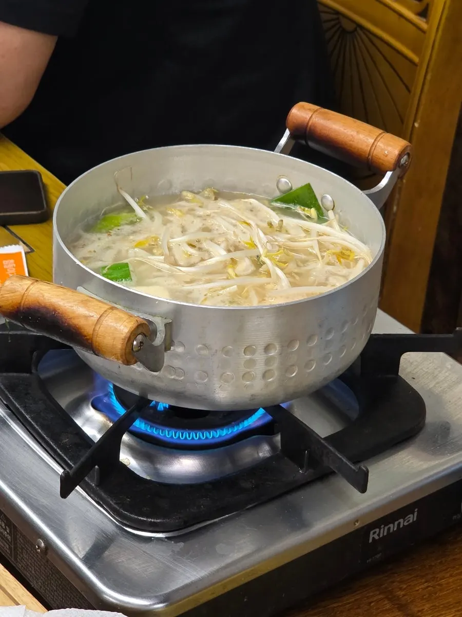 야채를 곁들인 계곡 도토리묵 무침