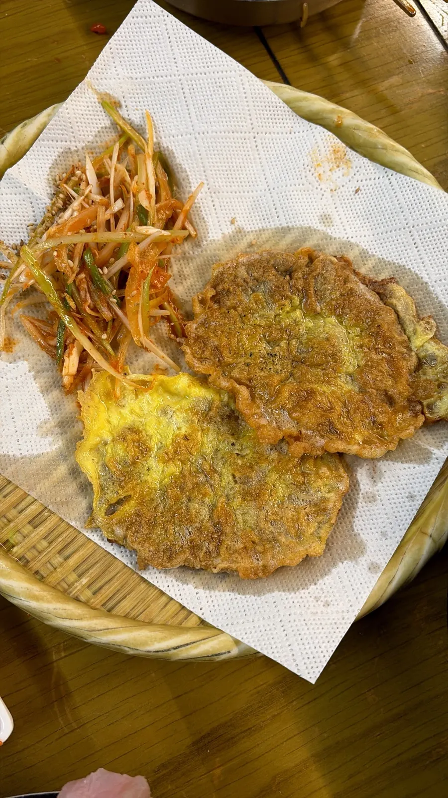 파절이를 곁들인 소고기 육전