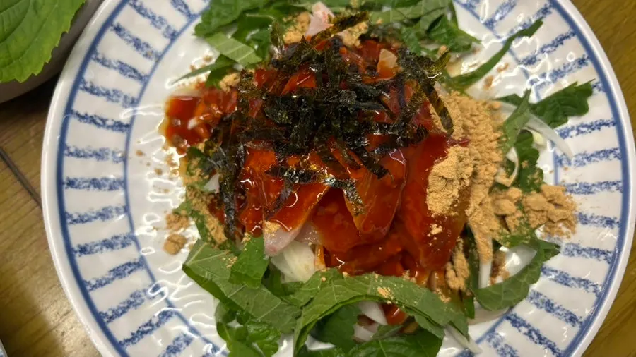코스로 차려진 한식 밑반찬