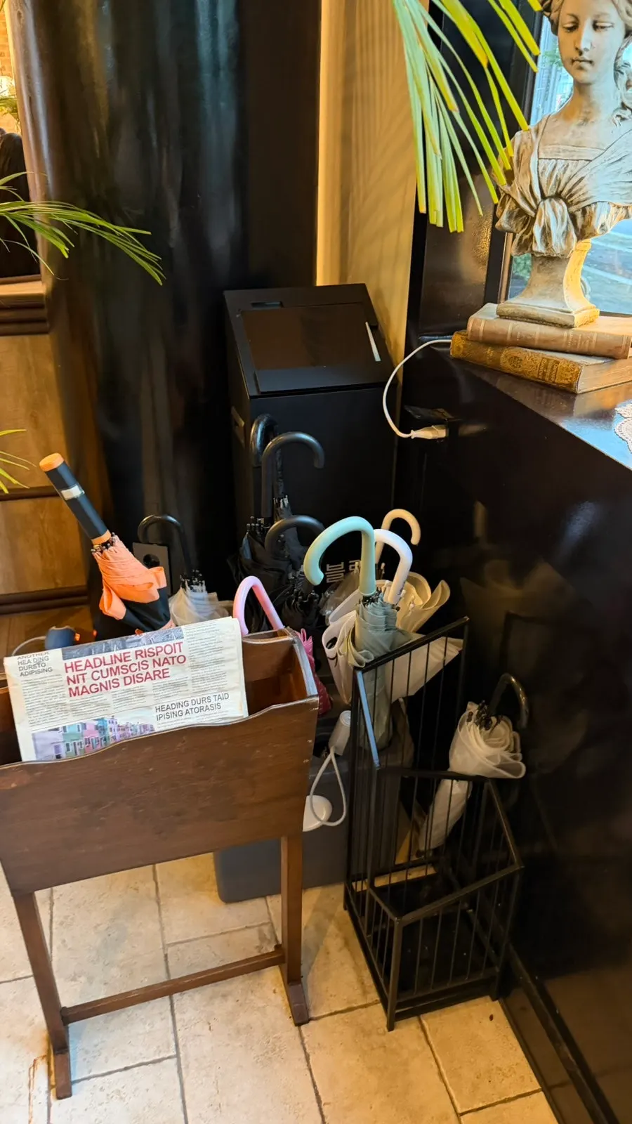 Umbrella stand at Bueokgan Sangmu Branch