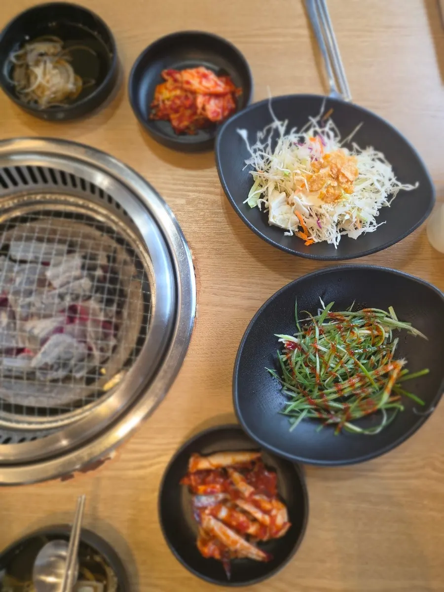 Jeongwon Galbi side-dish selection