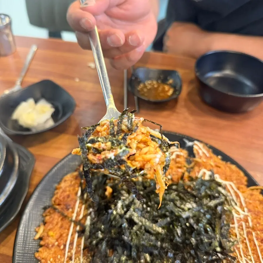 완성된 해물찜 볶음밥