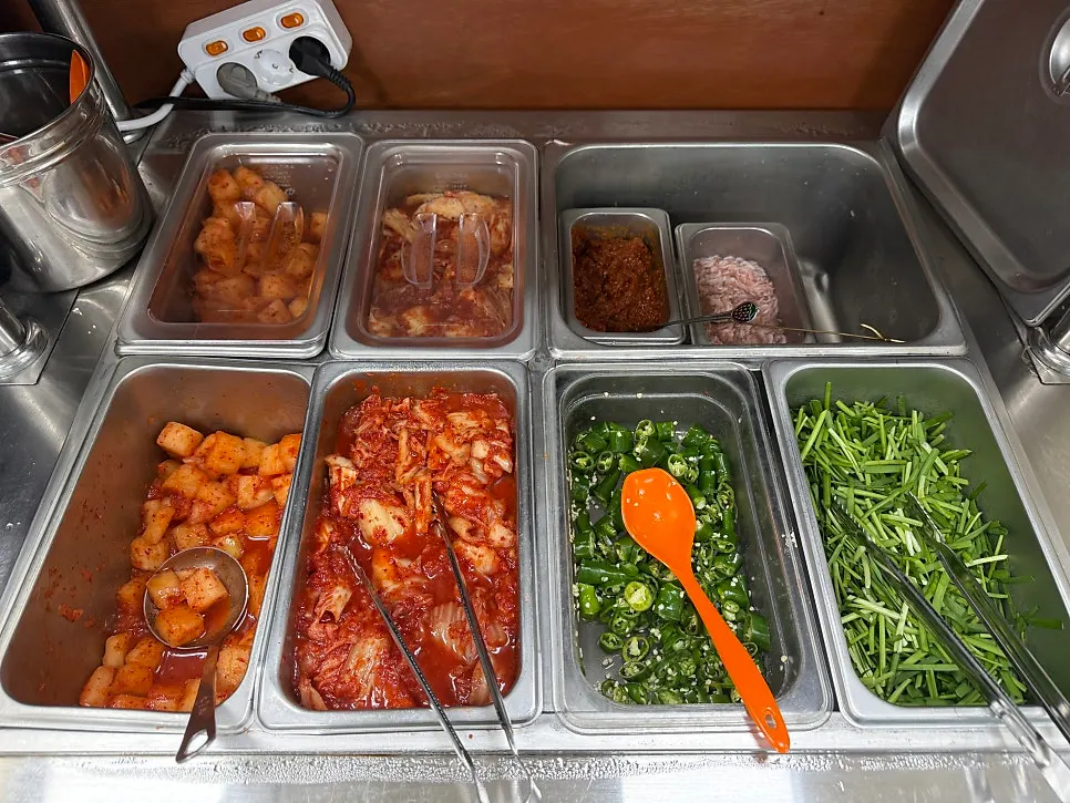 Side dishes served with gukbap