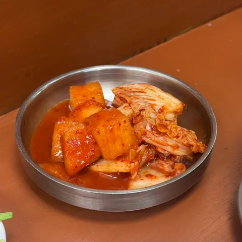 국밥과 함께 먹은 김치