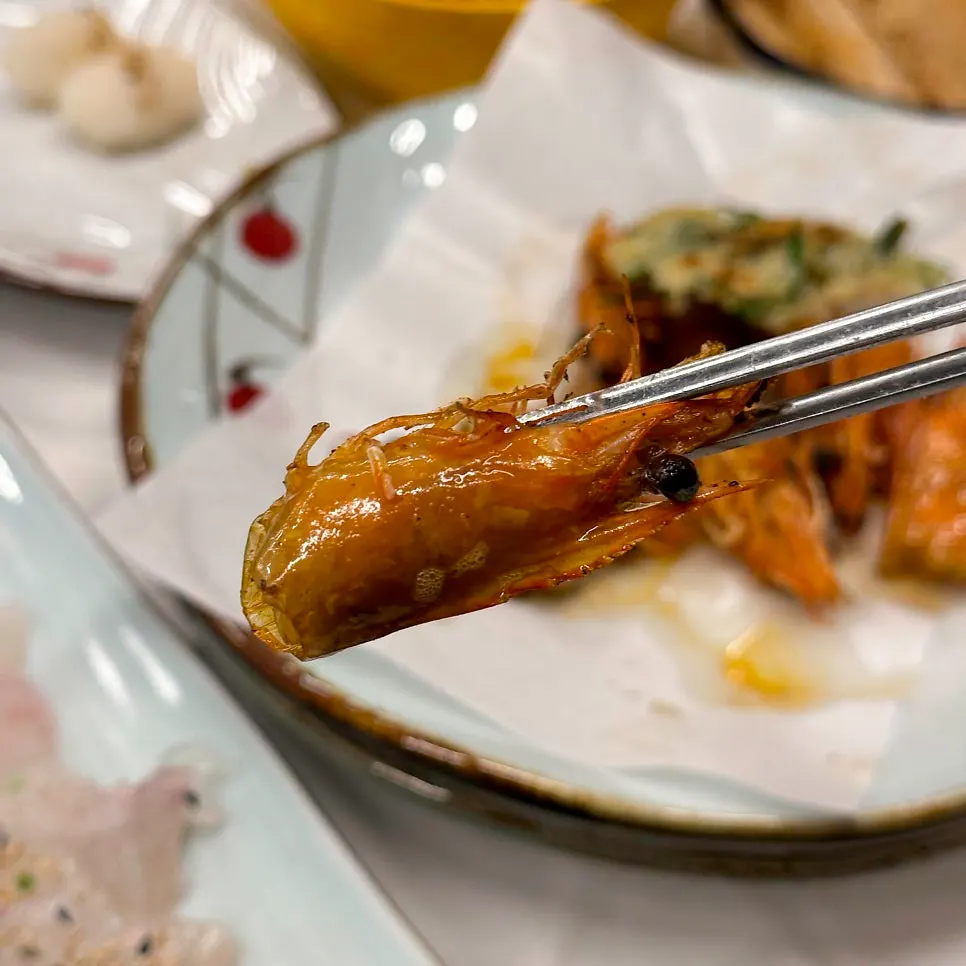 Raw shrimp dipped in chojang