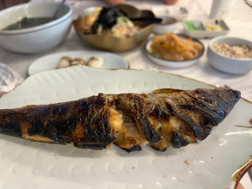 황금회포차 초무침 반찬