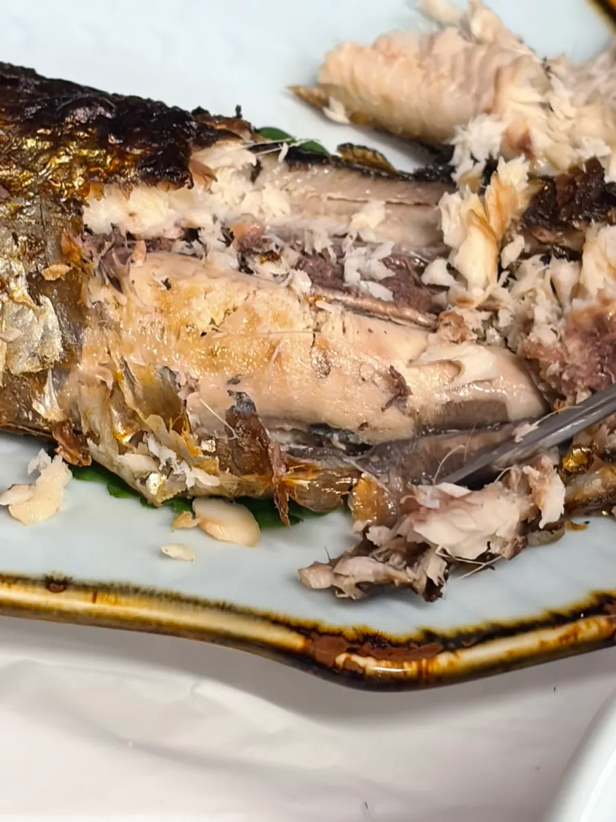 Grilled herring packed with roe
