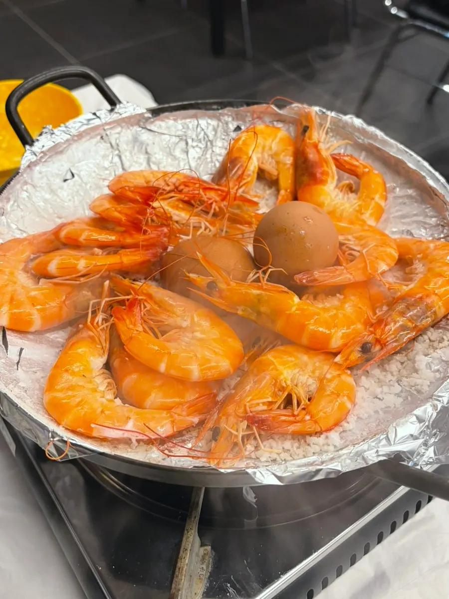 Golden-grilled king shrimp